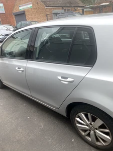 2011 VOLKSWAGEN GOLF 1.6L DIESEL PASSENGER SIDE REAR DOOR SILVER LA7W - Picture 1 of 6