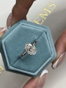 14k White Gold Solitaire Engagement Ring 2.1Ct E-F/VS1 Oval Lab Created Diamond - Picture 1 of 12