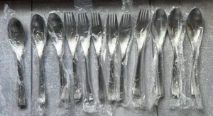 Cubiertos de acero inoxidable Cambridge patrón STRATA 18/10 6 tenedores de cena 6 cucharas nuevos - Imagen 1 de 4