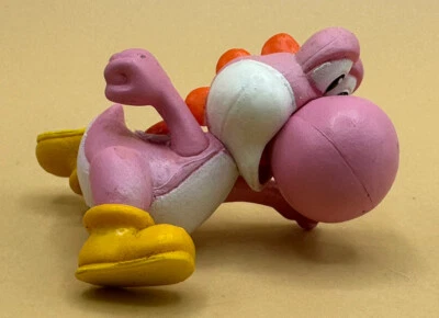 Nintendo Banpresto 2008 Pink Yoshi Figure - Image 1 of 4