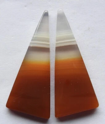 53.75 Ct Natural Banded Agate (42mm X 18.4mm each) Cabochon Loose Match Pair - Image 1 of 3