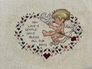 Vintage fertig Kreuzstich Amor Engel Herz Liebe Gedicht - Bild 1 von 2