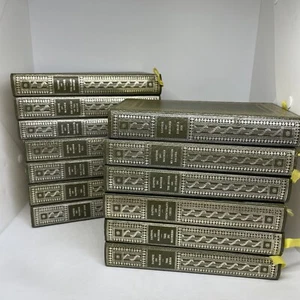 Daphne Du Maurier Heron Book Bundle Hardcover X13 Vintage - Foto 1 di 13
