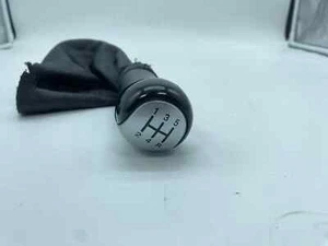 Ford Focus 2005 - Gear Shift Knob 5 Speed - Picture 1 of 7