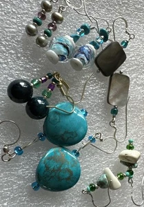 LOTE DE JOYAS VINTAGE - AHORA LOTE DE CAJONES DE CHATARRA Estate Find LOTE SIN BUSCAR SIN PROBAR # - Imagen 1 de 5