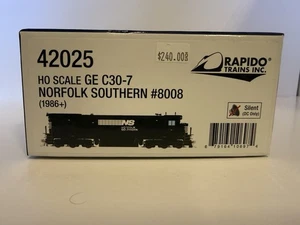 Rapido GE C30-7 Norfolk Southern 8008 DC Ready Train Locomotive 42025 - Picture 1 of 7