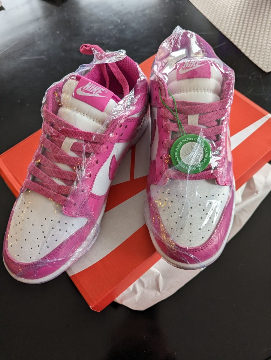 Nike SB Dunk Low Pink Box for Sale - Authenticity Guaranteed Nike SB Dunk Low Pink Box for Sale - Authenticity Guaranteed