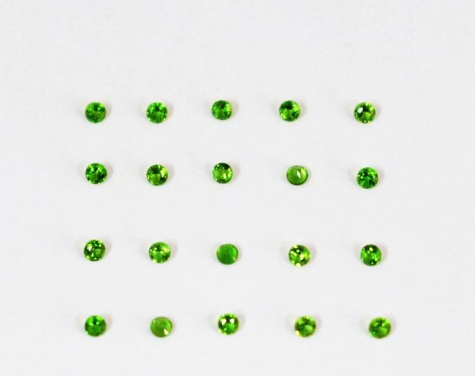 3.02ct 1.5mm Round Wonderful 100% Natural Green Diopside loose gemstone - Image 1 of 4