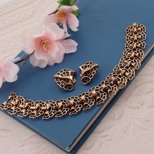 Vintage Early Crown Trifari Lacy Panel 7 1/2" Bracelet Clip Earring Set - Picture 1 of 7