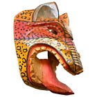 Masque tigre en bois vintage sculpté à la main peint à la main. Suspendu ou autonome. art populaire