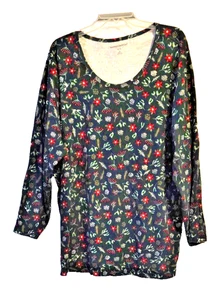 Top tejido WOMAN WITHIN verde oscuro con estampado botánico navideño_dice 3X, se adapta a 4X_exl - Imagen 1 de 5