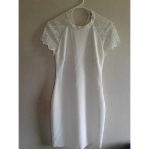 Nuevo vestido sexy blanco talla, L diseñado por ZARA TRAFAHIC como nuevo - Imagen 1 de 8