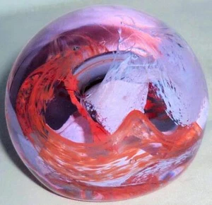 STUNNING VINTAGE RETRO CAITHNESS GLASS RED PINK PURPLE MOONCRYSTAL PAPERWEIGHT - Picture 1 of 11