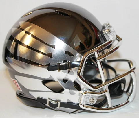 2012 Oregon Ducks Custom Riddell Mini Helmet vs Wisconsin Rose Bowl Liquid Smoke Cover