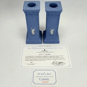 Wedgwood blau Jasperware Millennium tanzende Frauen Säule Kerzenhalter + Echtheitszertifikat - Bild 1 von 13