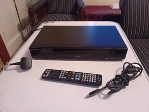 DVD FREEVIEW MEDIA PLAYER RECORDER 1080P FULL HD HDMI USB SCART AV RCA S-Video - Picture 1 of 9