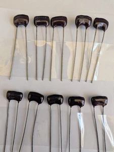 4 Stück 220pF 500V 5% Silber Glimmer - Corning Dubilier Electronics - Bild 1 von 2