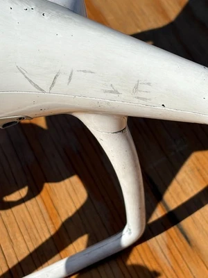 auction?offer?read -DJI phantom 4  Drone w/camera + everything needed for flight - Image 1 of 4