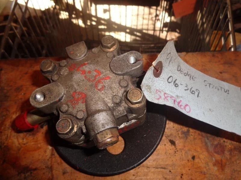 01 02 03 BOMBA DIRECCIÓN ASISTIDA GALANT 2.4L 4 CIL 79652 Foto 1 de 1