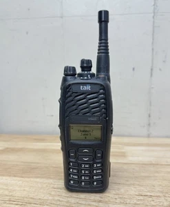 Radio portable Tait TP9400 700/800 P25 phase II A - Photo 1/7