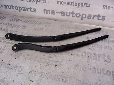 Juego de brazos limpiaparabrisas derecho e izquierdo Cadillac STS 2005-2011 24026295 24026296 Foto 1 de 4