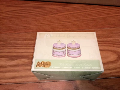 Galleta Barril Apreciado Comienzos Primer Diente y Primer Rizo Soportes NUEVO. Foto 1 de 2