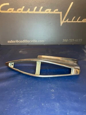 Cadillac DS LH 1971 72 parachoques trasero extremo luz trasera acabado cromado usado Deville Calais Foto 1 de 4