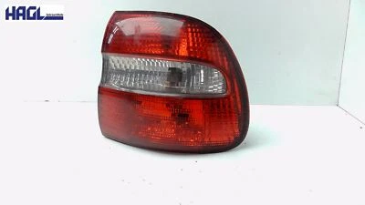 Luz Trasera Exterior Derecho Volvo V40 1.9D V Familiar - Imagen 1 de 4