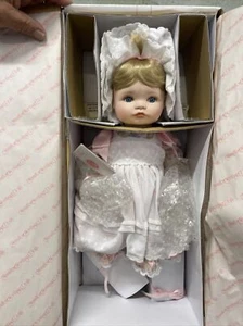 Vintage The Hamilton collection "Jessica" by Connie W. Derek - Picture 1 of 10