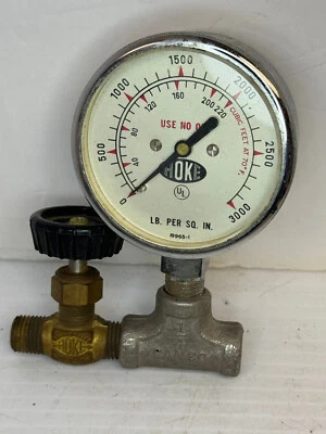 Hoke 3000 фунтов на квадратный дюйм ручной латунный игольчатый клапан 1/2 дюйма штекерная резьба с манометром -DH21 - Изображение 1 из 4