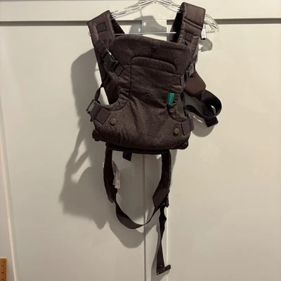 Portabebés Infantino Flip 4 en 1 Convertible Gris Foto 1 de 4