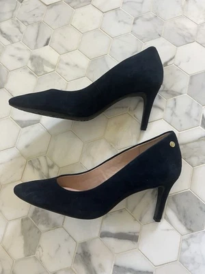 "Bomba de gamuza azul marino Taryn Rose talla 10,5, tacón de 3,25"" caja nueva y nueva" Foto 1 de 4