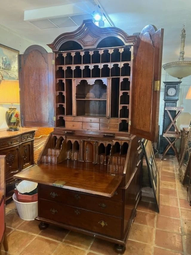 Librería de caoba inglesa del siglo XVIII escritorio de secretaria Foto 1 de 4