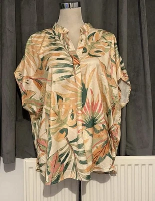 Primark Tropical Leaf Print Blouse Size 18/20 XL | Lightweight Silky Summer Top - Image 1 of 3