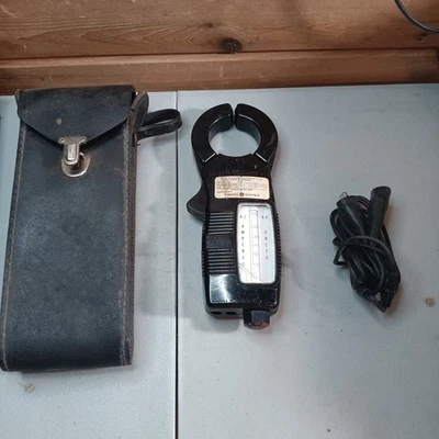 Medidor de voltaje y amperios General Electric GE de colección con estuche de cuero sin probar  Foto 1 de 4