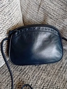 tula small navy shoulder bag - Picture 1 of 10