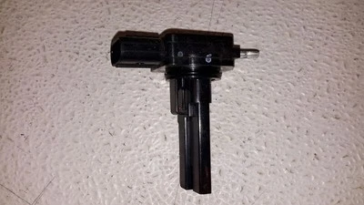 Medidor de flujo de aire Toyota RAV4 2009 Foto 1 de 4