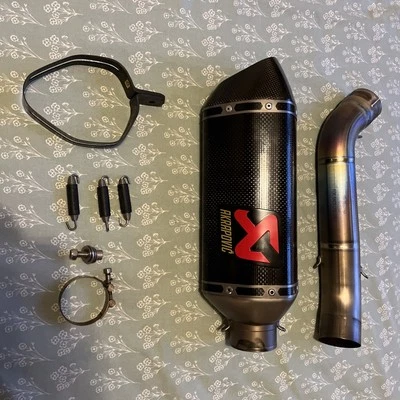 Aprilia RSV4 / TUONO Akrapovic Exhaust And Link Pipe With Fitting Kit — 第 1/4 张图片