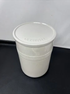 Bote de almacenamiento grande Le Creuset de 2,5 cuartos de galón merengue ligero perlado 8x 5,75 - Imagen 1 de 21