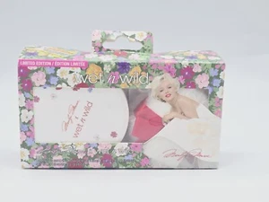Wet N Wild Unreleased Marilyn Monroe Luminous Setting Powder With Puff set - Picture 1 of 3