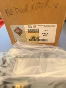 Genuine 2587455C1 International Door Control Motor NIB - Picture 1 of 3