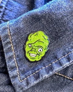 SDCC 2025 Yesterdays Toxic Avenger Troma Emaille Pin 10th Anniversary VORVERKAUF - Bild 1 von 1