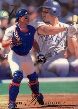 1993 Flair #285 Ivan Rodriguez Texas Rangers HOF