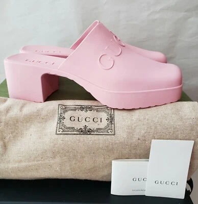 Sandalias Gucci Mujer Goma Mules Rosa Logo Repujado Tacón Bloque Zuecos 38 8 Foto 1 de 4