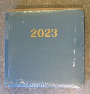 Creative Memories 2023 8x8 TUSCAN TEAL Foiled Album Cover 2023 NEW NLA Ltd. Ed. - Picture 1 of 3