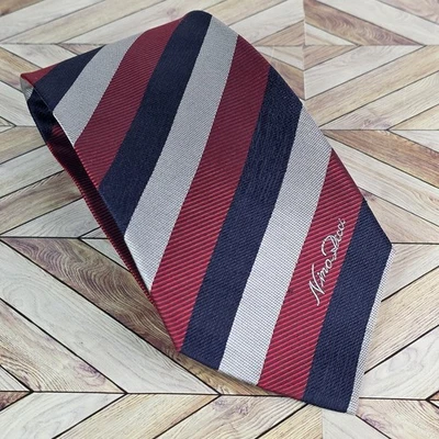 Corbata para hombre Nina Ricci hecha a mano París seda suave rojo azul gris rayas  Foto 1 de 4