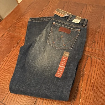 Pantalones de mezclilla retro Wranglers para hombre 32X32 azul corte bota relajado nuevos con etiquetas Foto 1 de 4