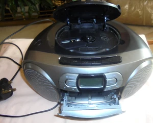 PHILIPS DAB,CD,CASSETTE STEREO BOOMBOX AZB600 PORTABLE COLOR BLACK - Picture 1 of 13