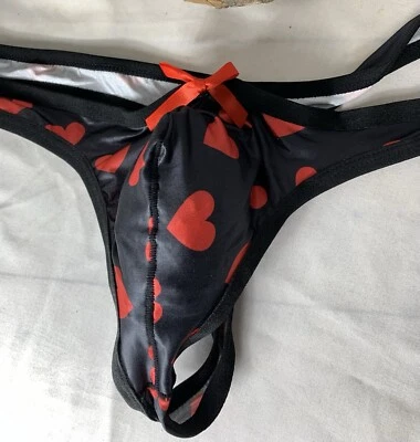 Culotte à viande homme inspiré des amoureux avec coeurs rouges pour votre amoureux gentleman. - Photo 1/4