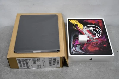 ^ Apple iPad Pro 12,9 pulgadas (3.ª generación) Wi-Fi 256 GB A1876 gris espacial (batería defectuosa) Foto 1 de 4